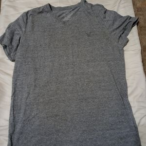 💜American Eagle T-shirt